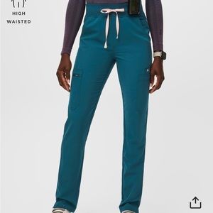 FIGS Yola High Waisted 2.0 PETITE Skinny Scrub Pants, Caribbean Blue.